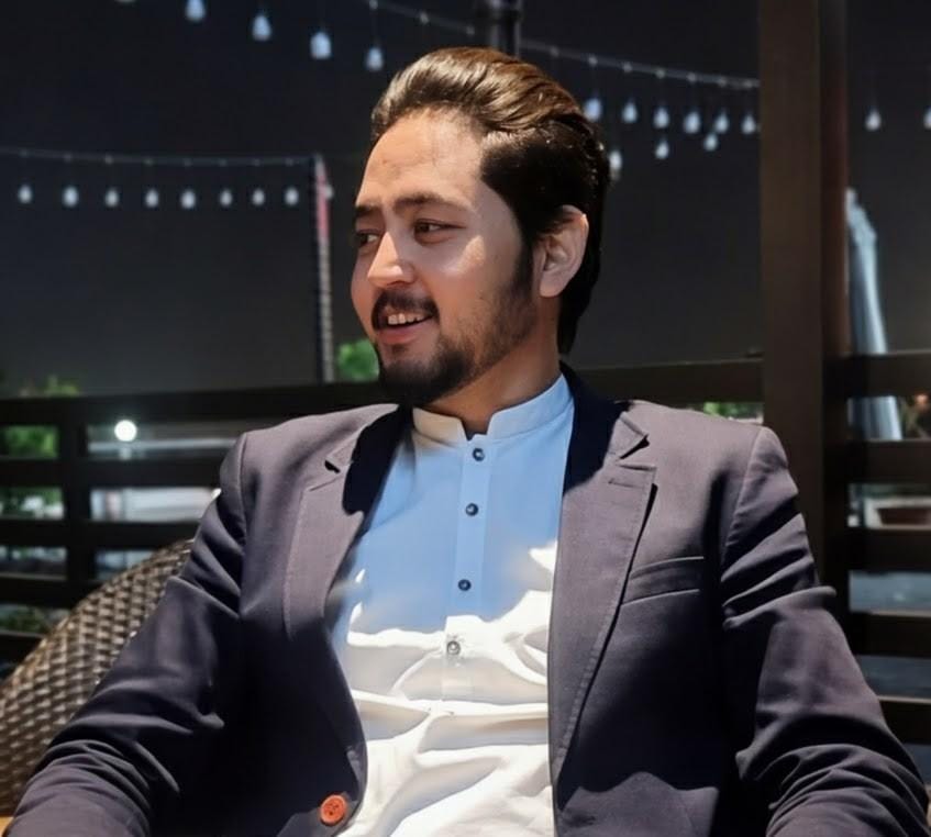 Dr. Arif Hussain